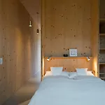 Quartier - Ueber Nacht In Besonderer Architektur 4* 加爾米施-帕滕基興