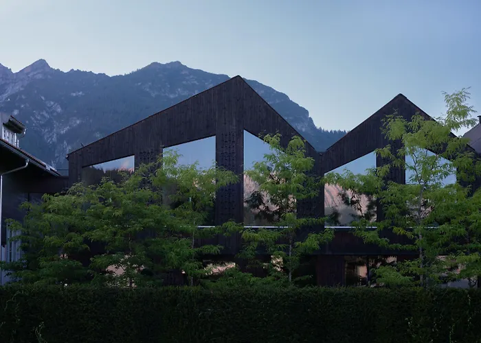Quartier - Ueber Nacht In Besonderer Architektur فندق جارمش بارتنكيرشن