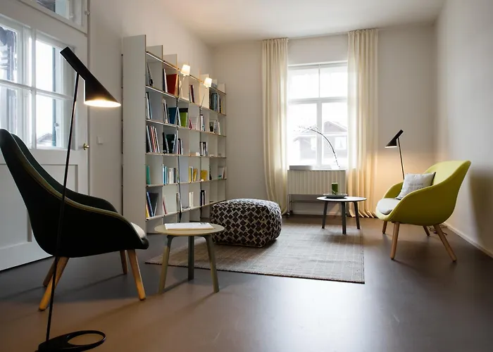 Quartier - Ueber Nacht In Besonderer Architektur Garmisch-Partenkirchen